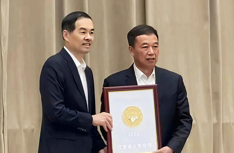 鵬飛集團捧回“江蘇省省長質量獎”！